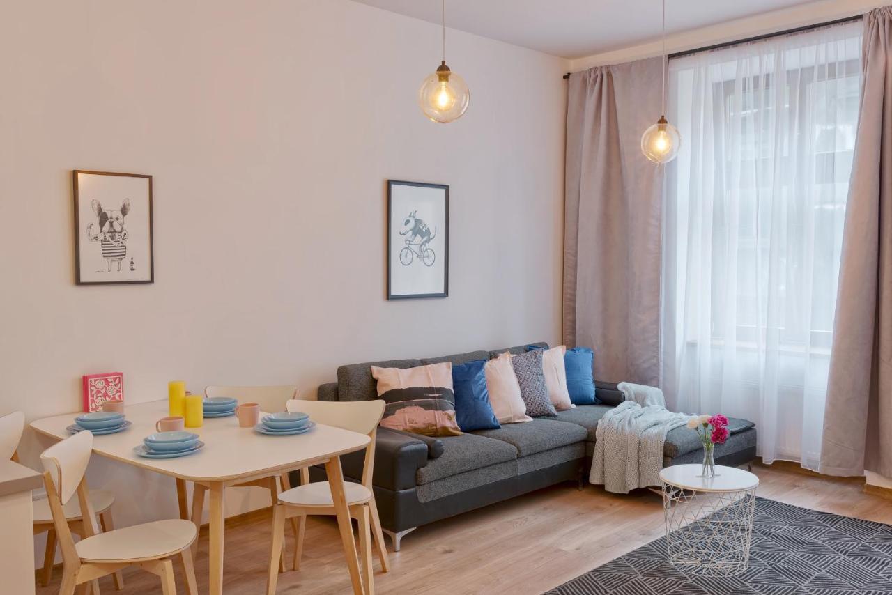 Aurora Apartments - Old Town Cracovia Esterno foto